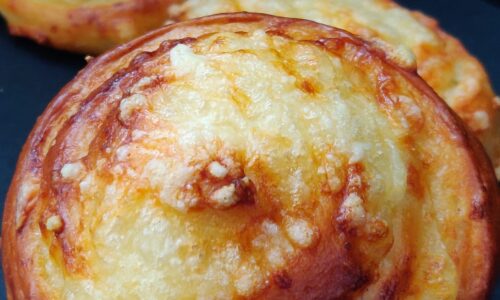 Pärmitaigen (juusturullid ja klassikalise glasuuriga kaneelikringel)